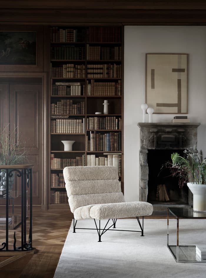 furniture-easy-chair-spider-chair-black-sheepskin-pi-2-original_RET.jpg